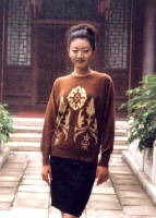cashmere fibers for warm, fashionable and soft ladies outerwear